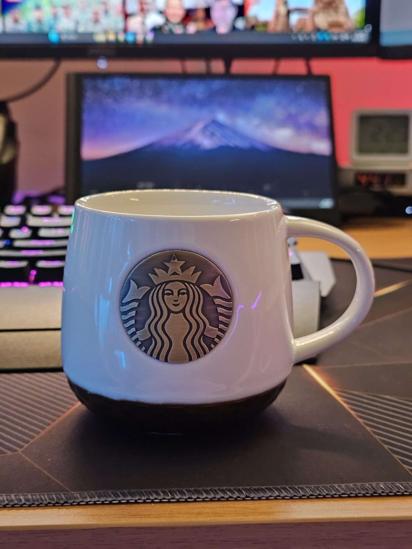 (Limited) Club55 X Starbucks 414 mL Mug - Image 3